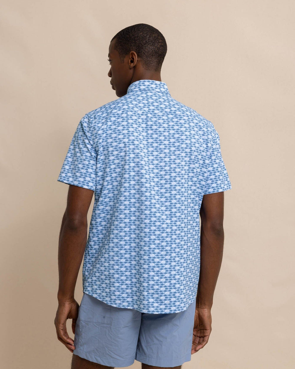 The back view of the Southern Tide Intercoastal Heather Skipping Jacks Short Sleeve Sport Shirt by Southern Tide - Heather Clearwater Blue