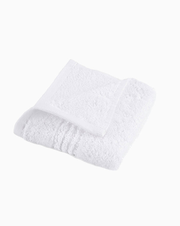 The front view of the Performance 5.0 Wash Cloth by Southern Tide - Wash Cloth