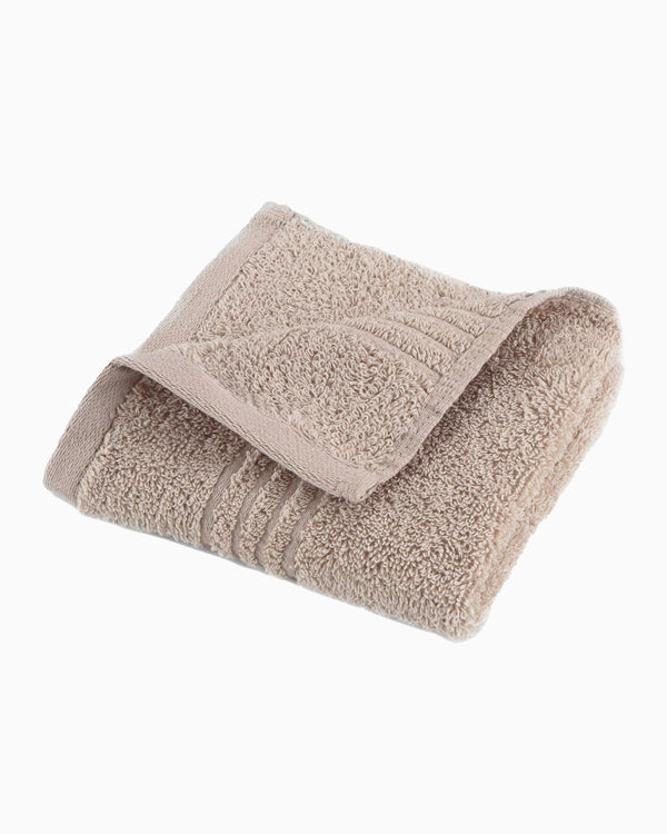 The front view of the Performance 5.0 Wash Cloth by Southern Tide - Wash Cloth