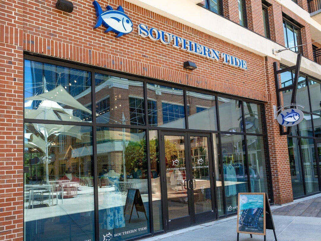 Coastal-inspired elevated outfit perfect for exploring Greenville SC – stylish look for dining, shopping, and enjoying downtown.