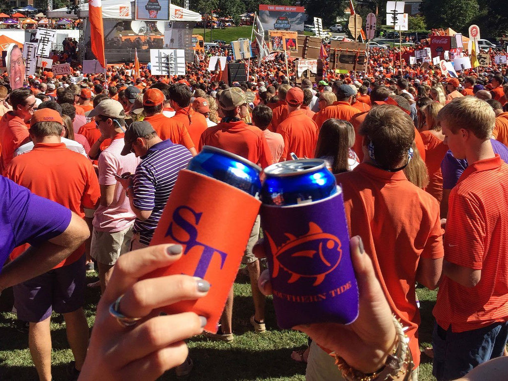 tailgate parties in the car park at sun life stadium miami florida