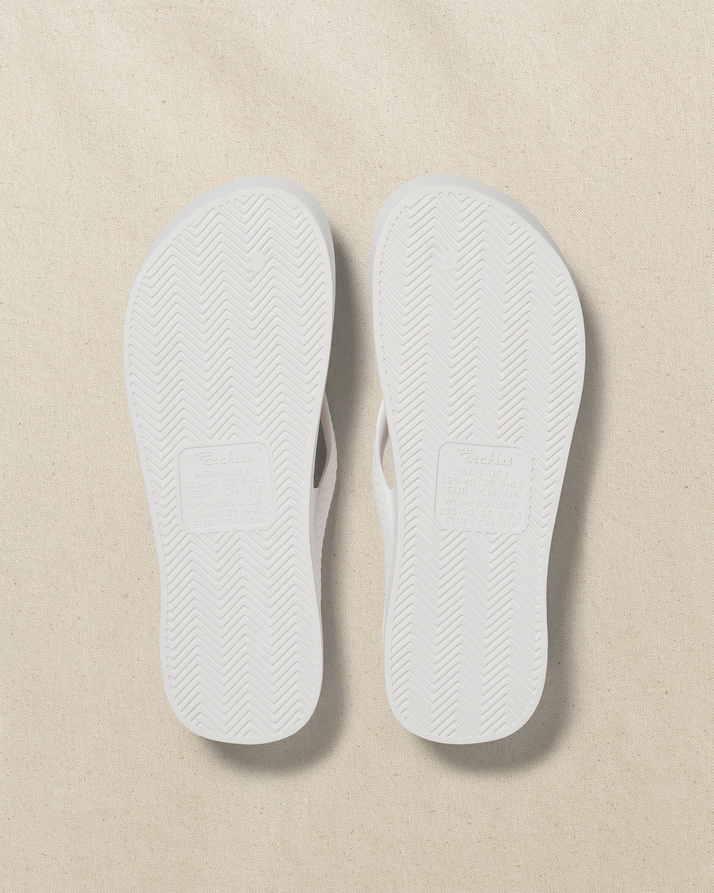 Archies Classic White Arch Support Flip Flop | Southern Tide