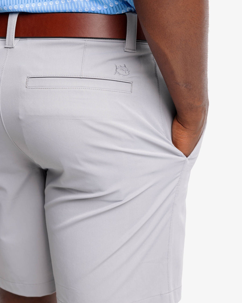 The detail view of the Southern Tide brrr die performance short 1 by Southern Tide - Steel Grey