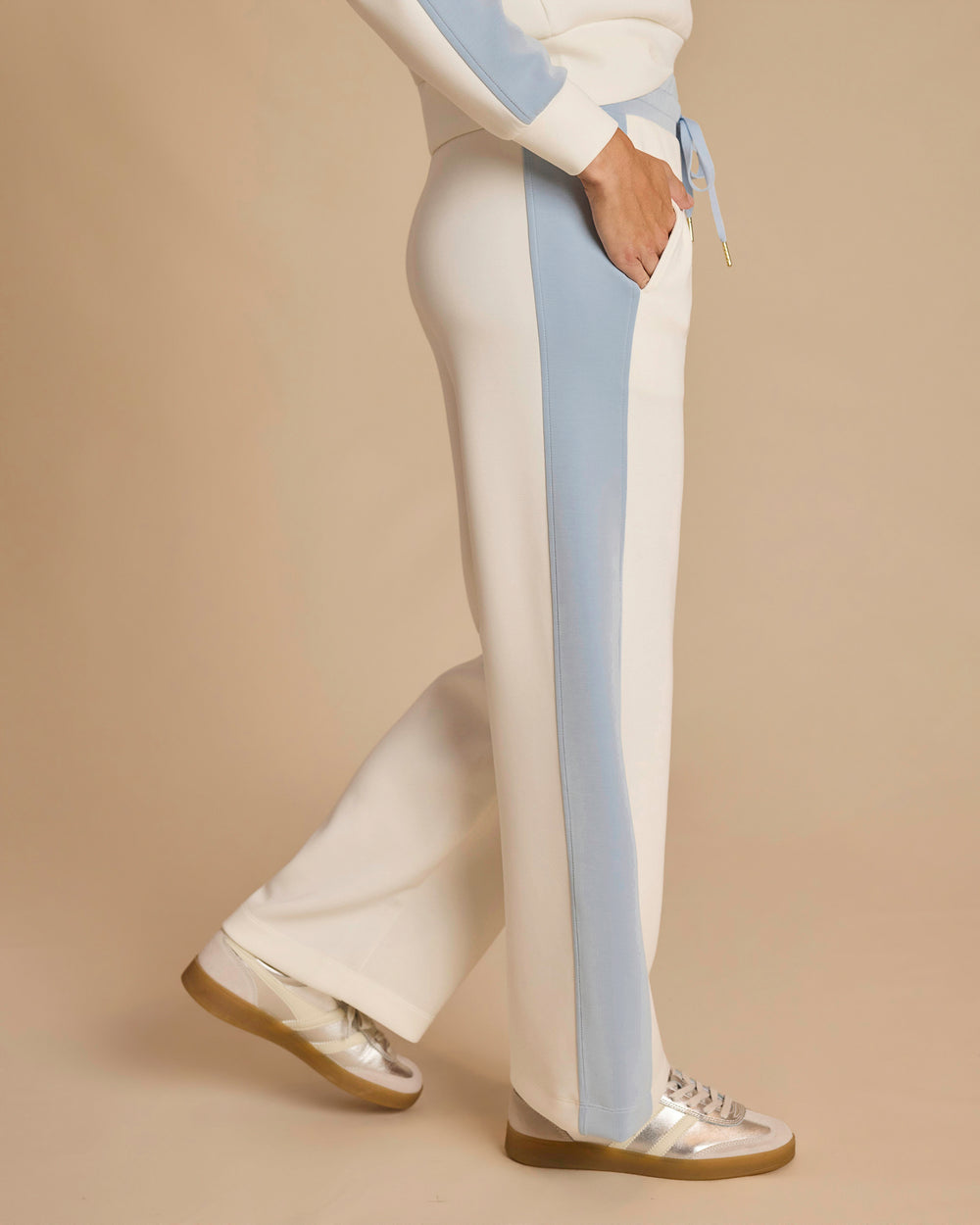 The side view of the Southern Tide Colorblock Lounge Pant by Southern Tide - Star White
