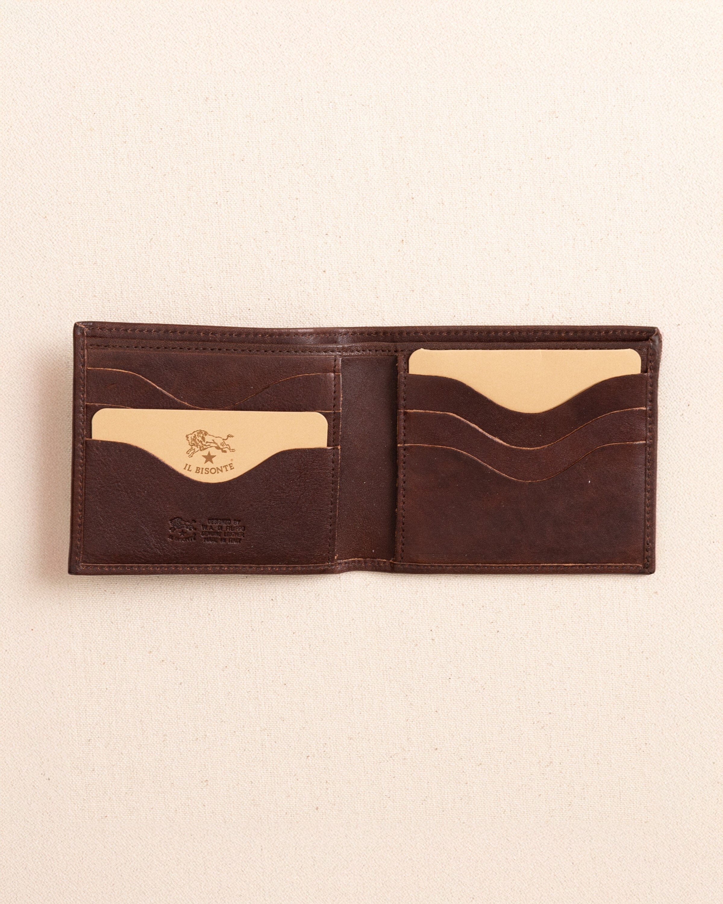 Il Bisonte Classic Bifold Wallet | Southern Tide