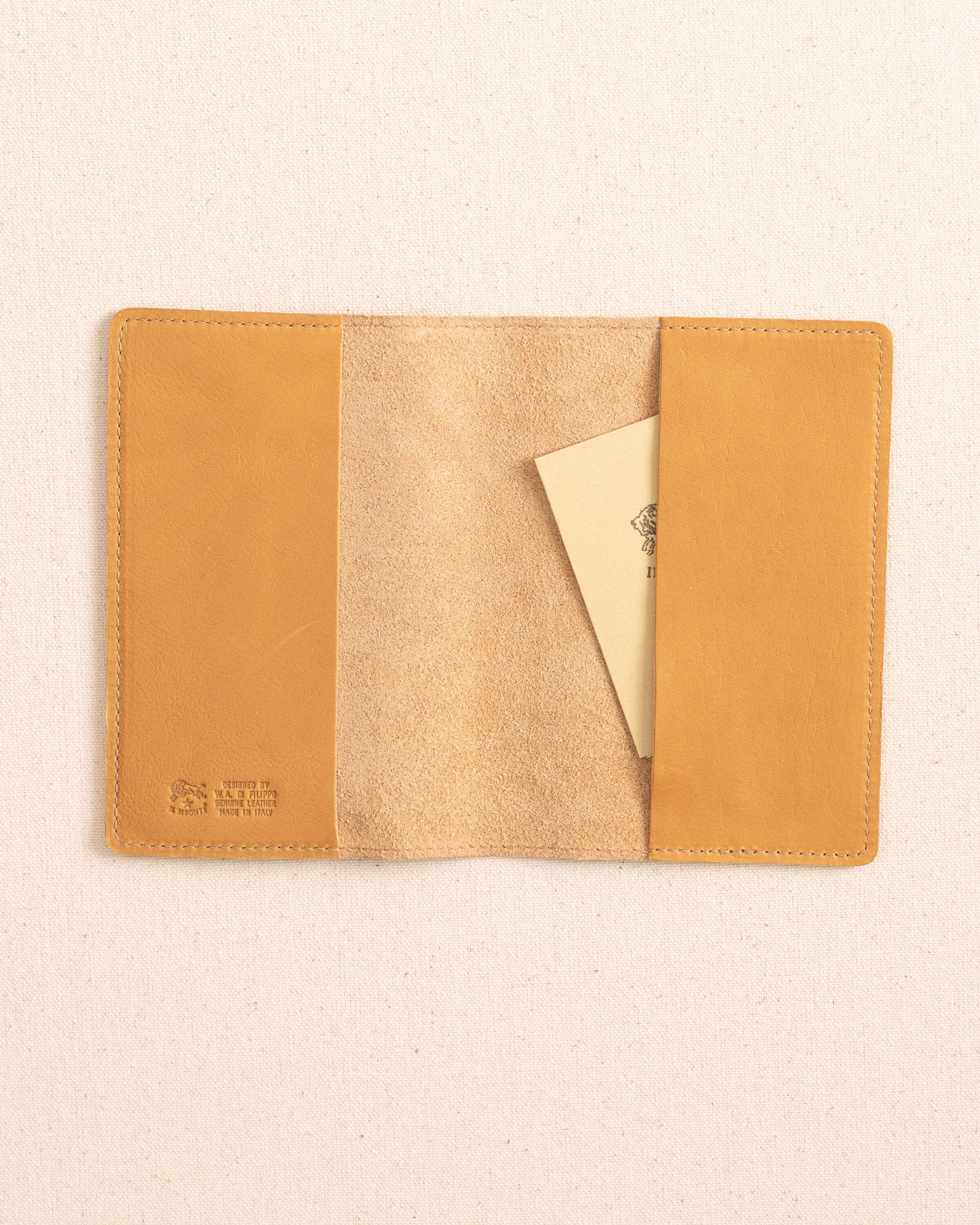 Il Bisonte Passport Case | Southern Tide