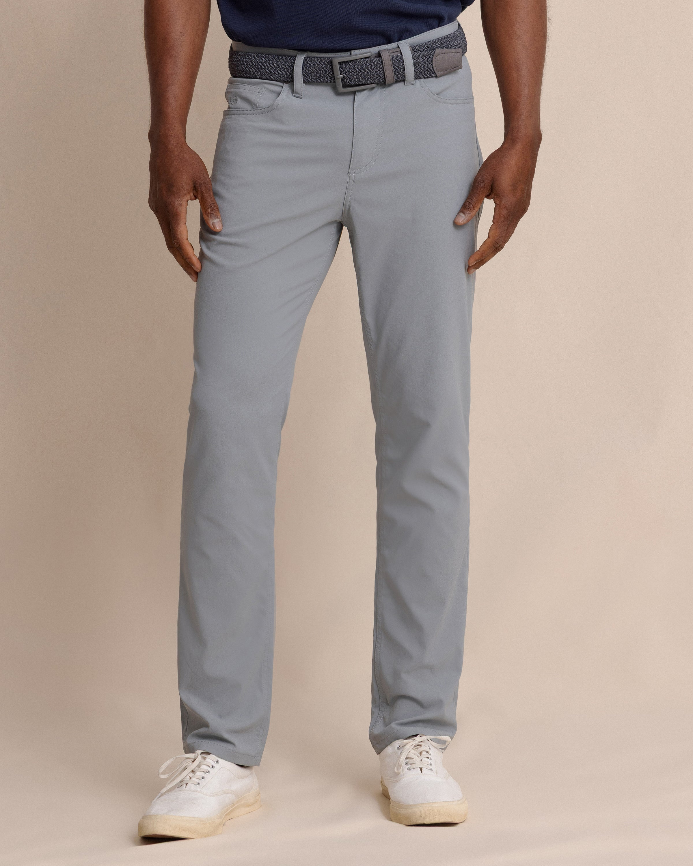 Men's Slim Fit Performance Chino Pants – Grey | Southern Tide