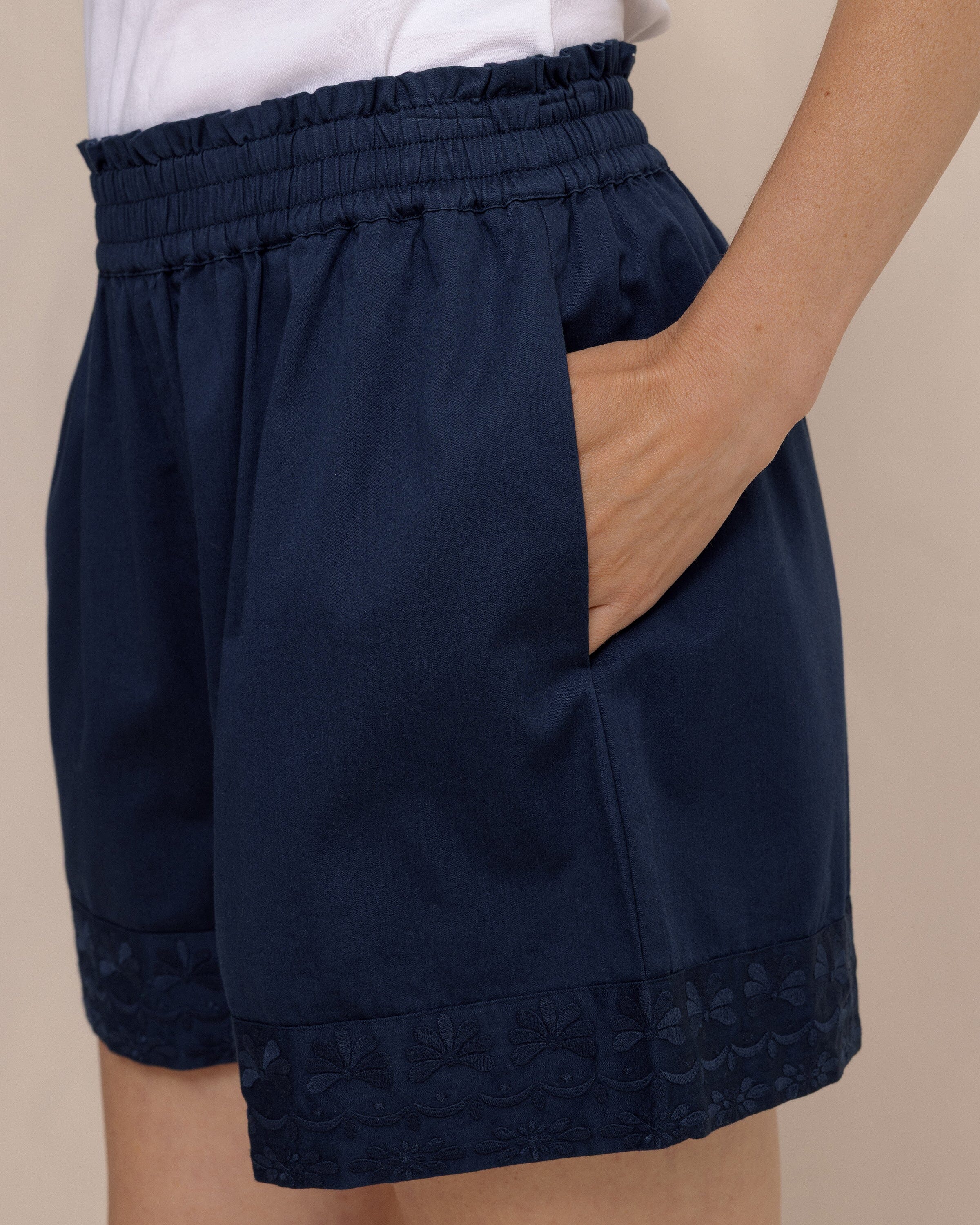 Women's Nance Embroidered Shorts | Southern Tide