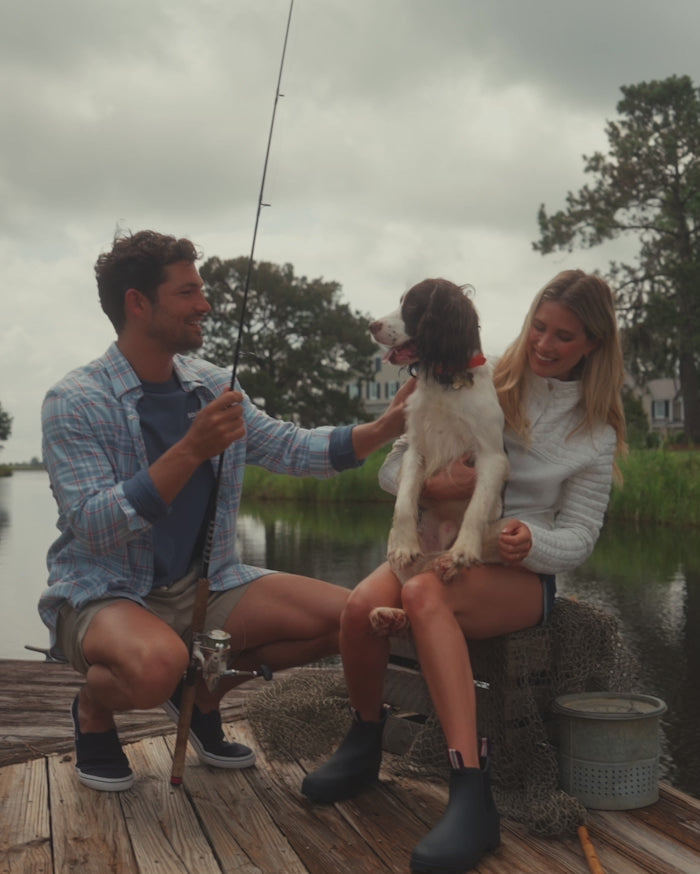 The video of the Southern Tide Beach Flannel Heather Reddick Plaid Sport Shirt by Southern Tide - Heather Dream Blue