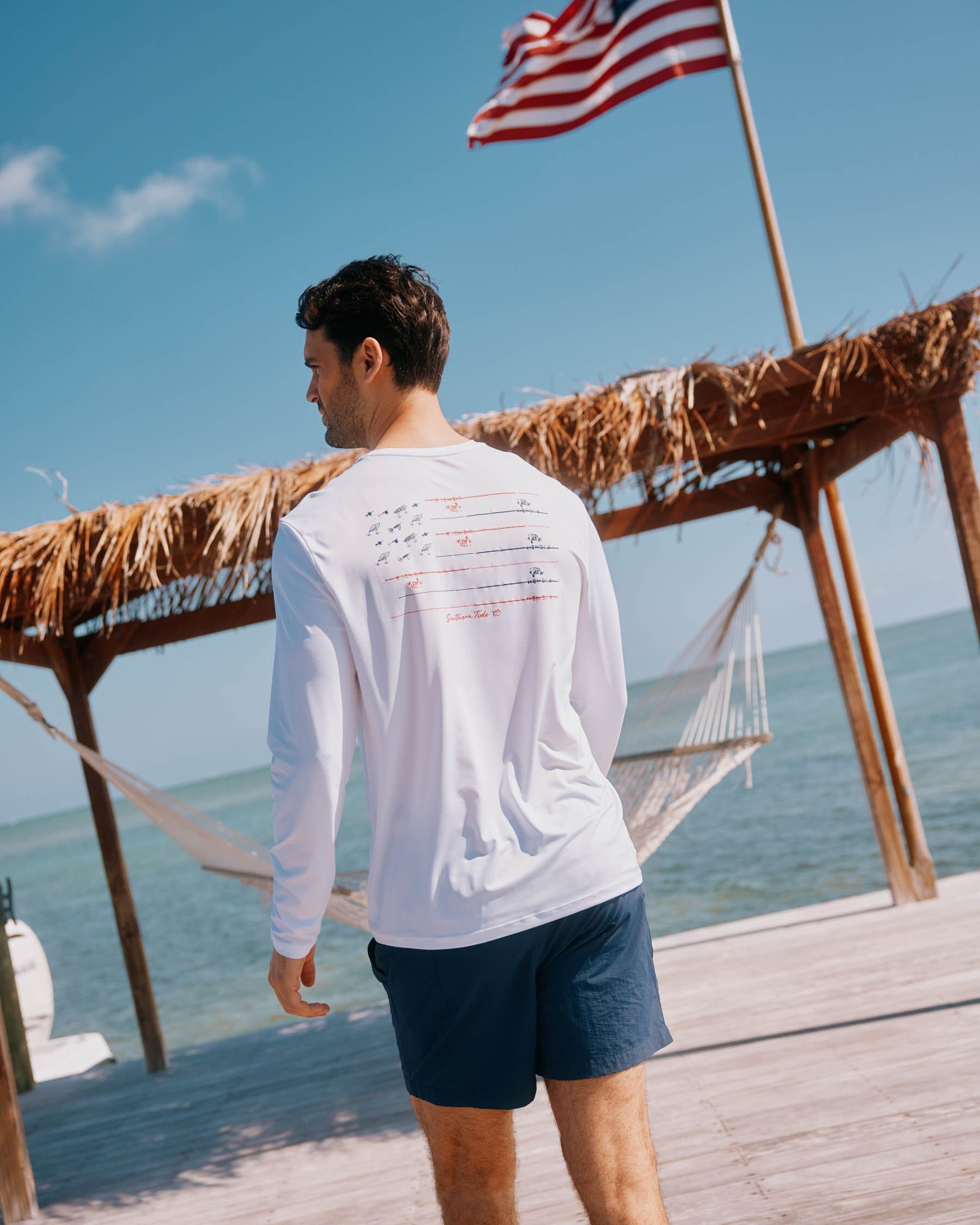 Men's Red White and Lure Performance T-shirt | Southern Tide