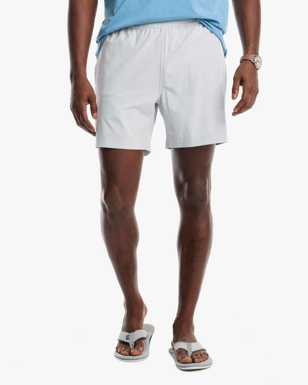 The model front view of the Men's Rip Channel 6 Inch Performance Short by Southern Tide - Seagull Grey