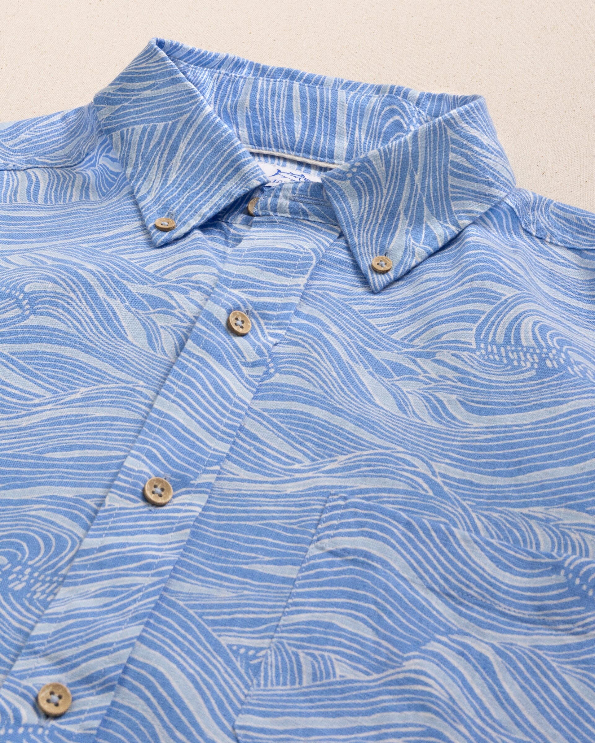 Men's Rolling Waves Short Sleeve Sport Shirt | Southern Tide
