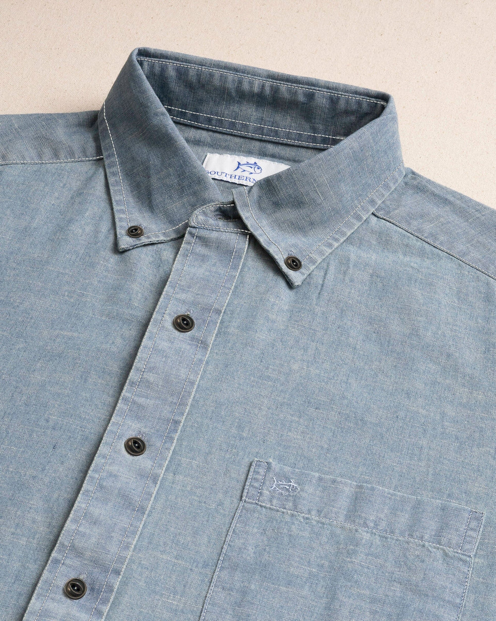 Southern Tide Men's Browny Beach Chambray Sport Shirt Blue Chambray (Size XXL) 100% Cotton Chambray Southern Tide Men's Browny Beach Chambray Sport Shirt Blue Chambray (Size XXL) 100% Cotton Chambray