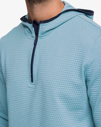 Southern Tide Men's Scuttle Heather Performance Quarter Zip Hoodie Blue (Size S) 93% Polyester 7% Stretch