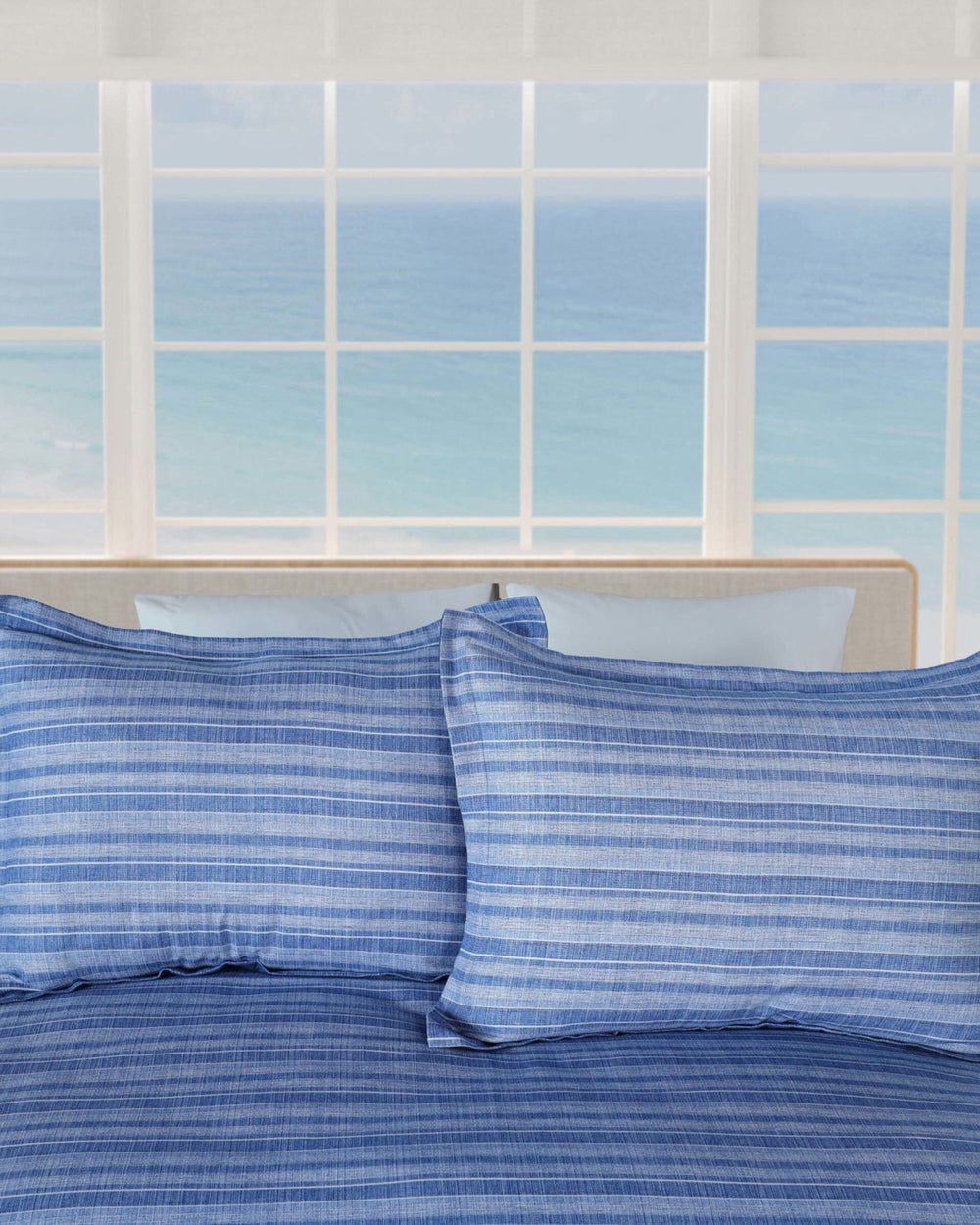 The detail view of the Southern Tide Seafarer Comforter Set by Southern Tide - Blue