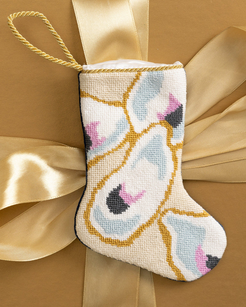Southern Oyster Needlepoint Stocking Non-Apparel Southern Tide 