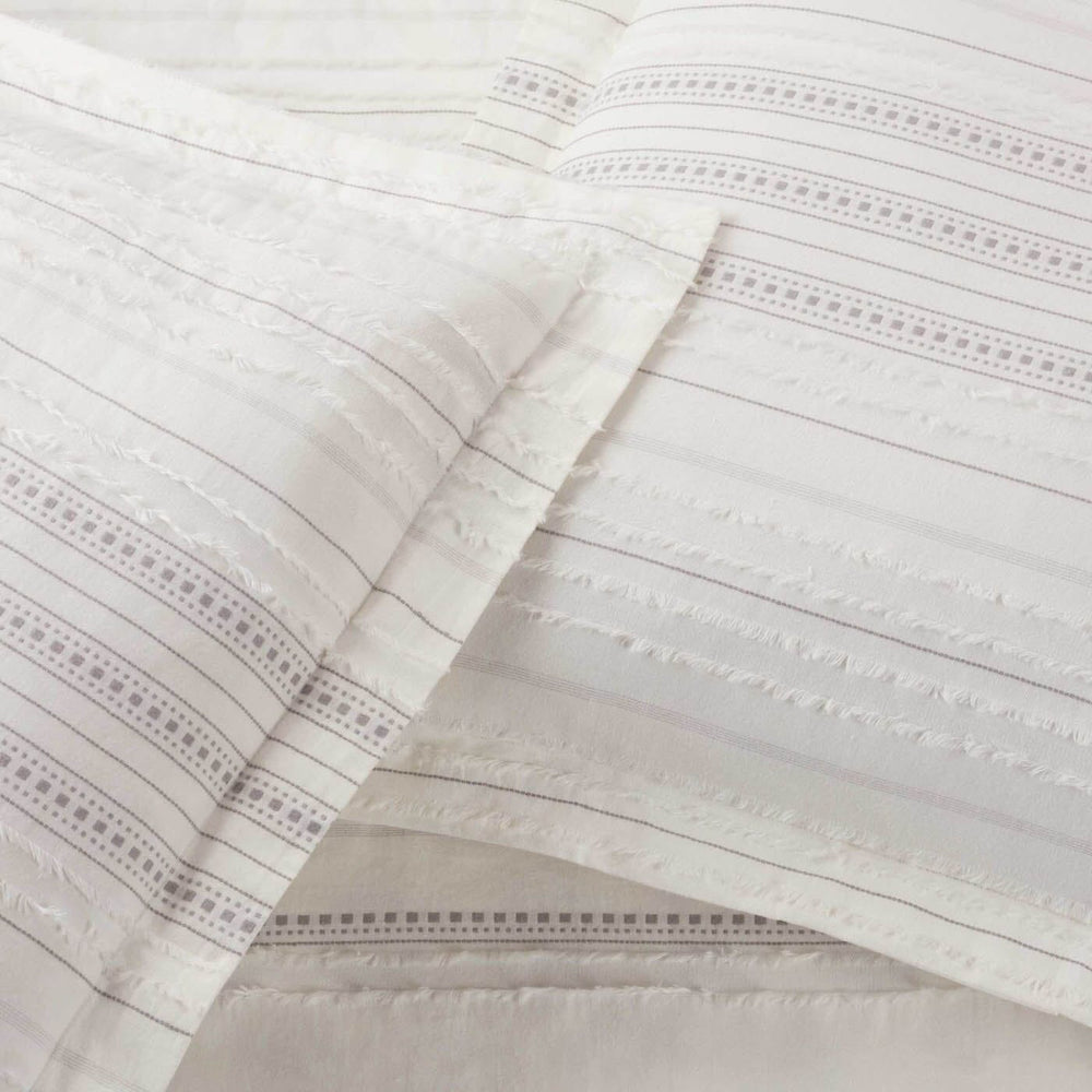 Southern Tide Oceanside Comforter Set | Southern Tide southern-tide-oceanside-comforter-set-southern-tide