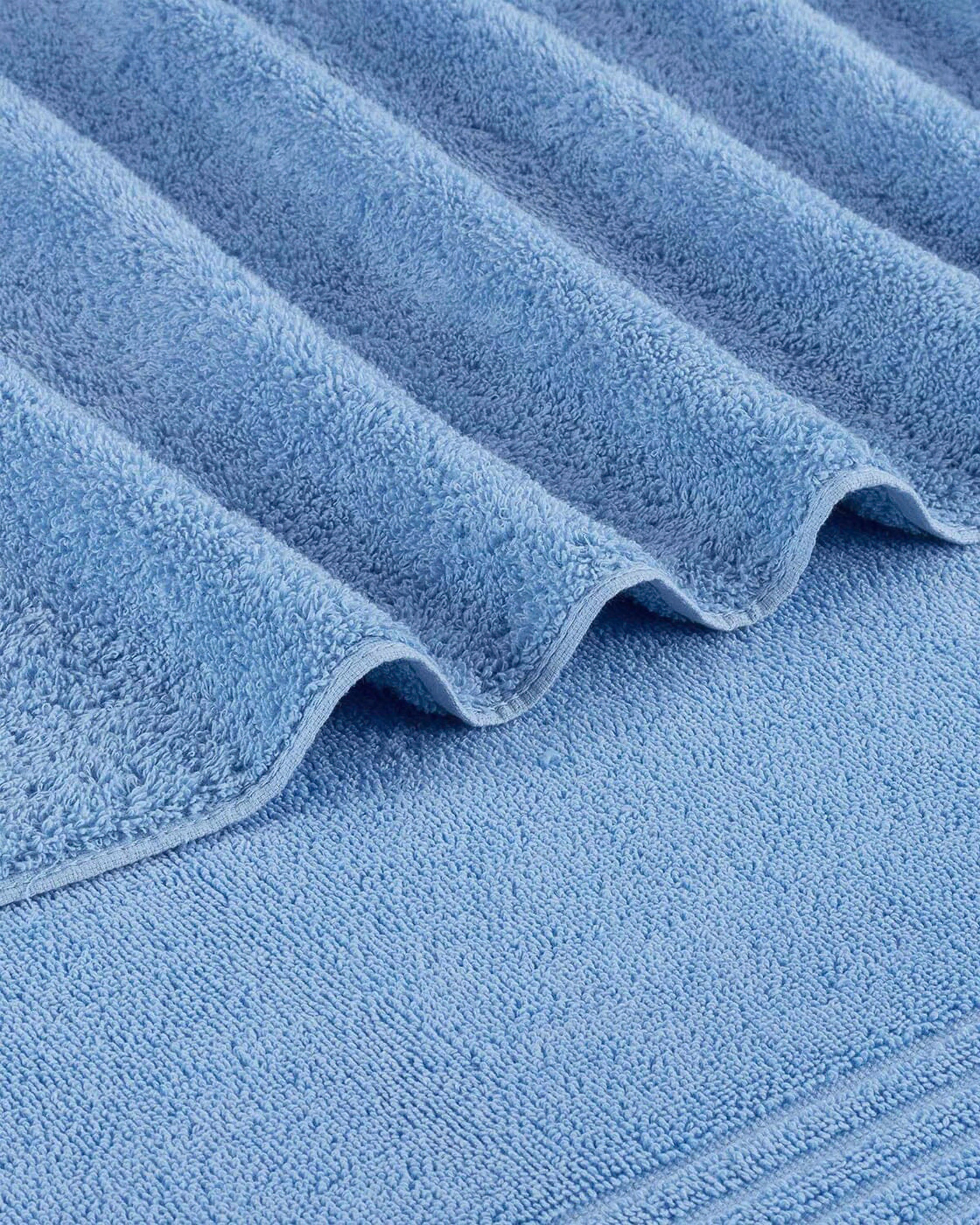Southern Tide Bath Towel