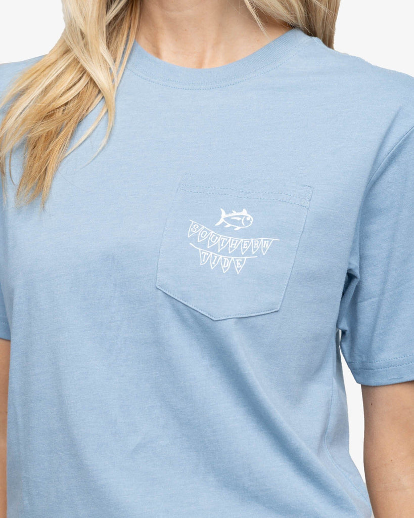 https://southerntide.com/cdn/shop/files/tailgate-ready-heather-short-sleeve-t-shirt-heather-blue-shadow-detail-10418_1024x1024.jpg?v=1690419608