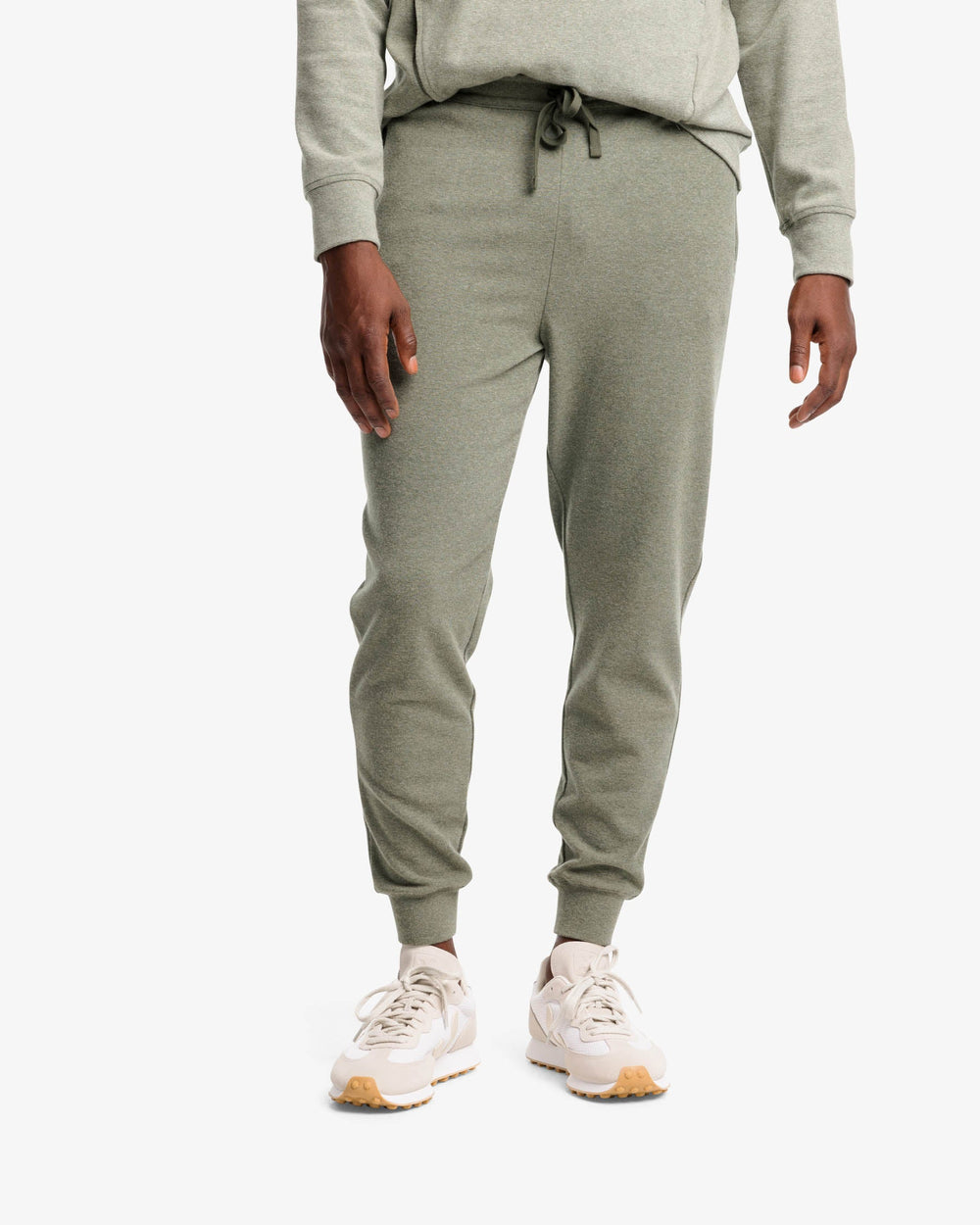The front view of the Backrush Heather Jogger by Southern Tide - Heather Hunter Green