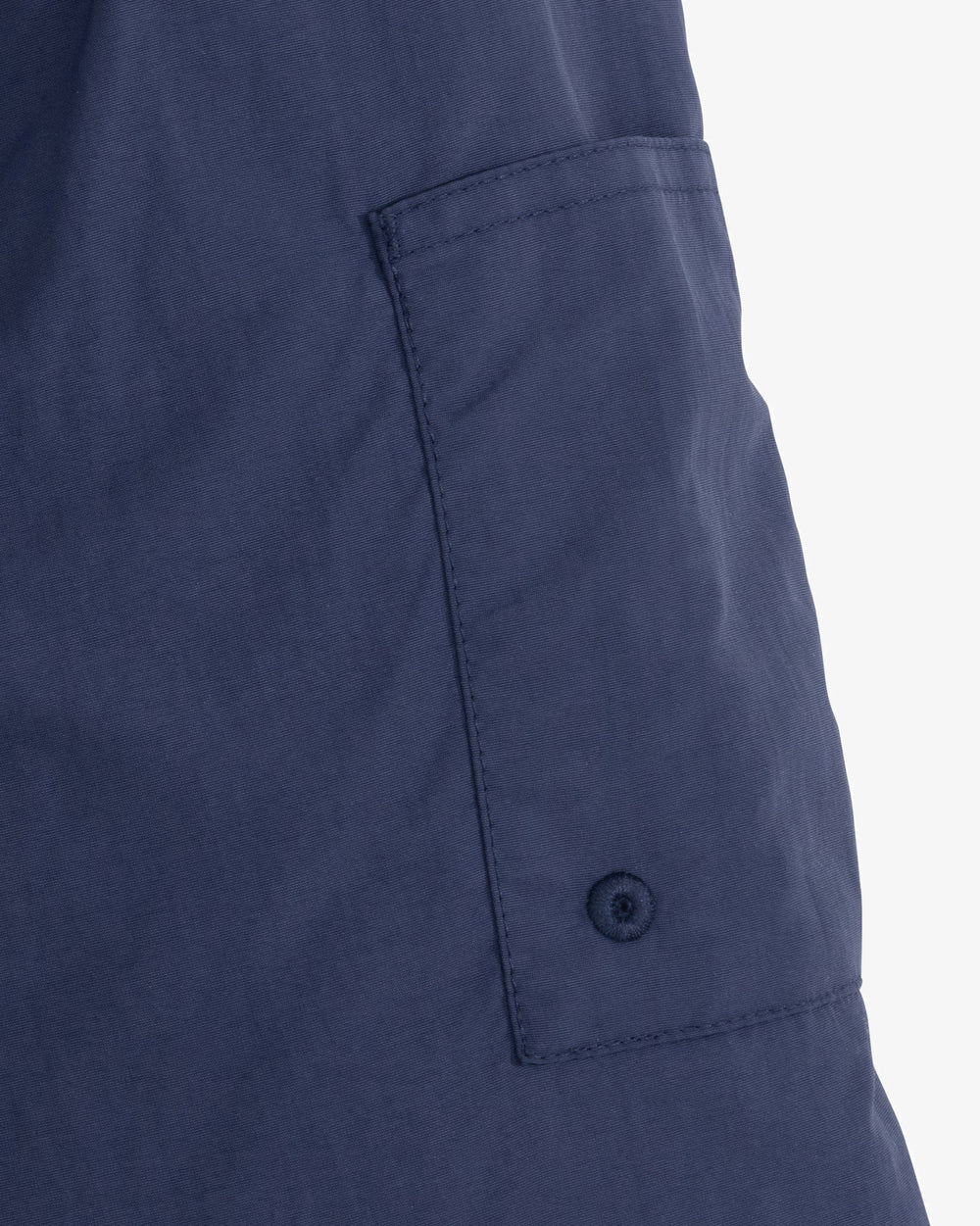The detail view of the Boys shoreline active short - True Navy
