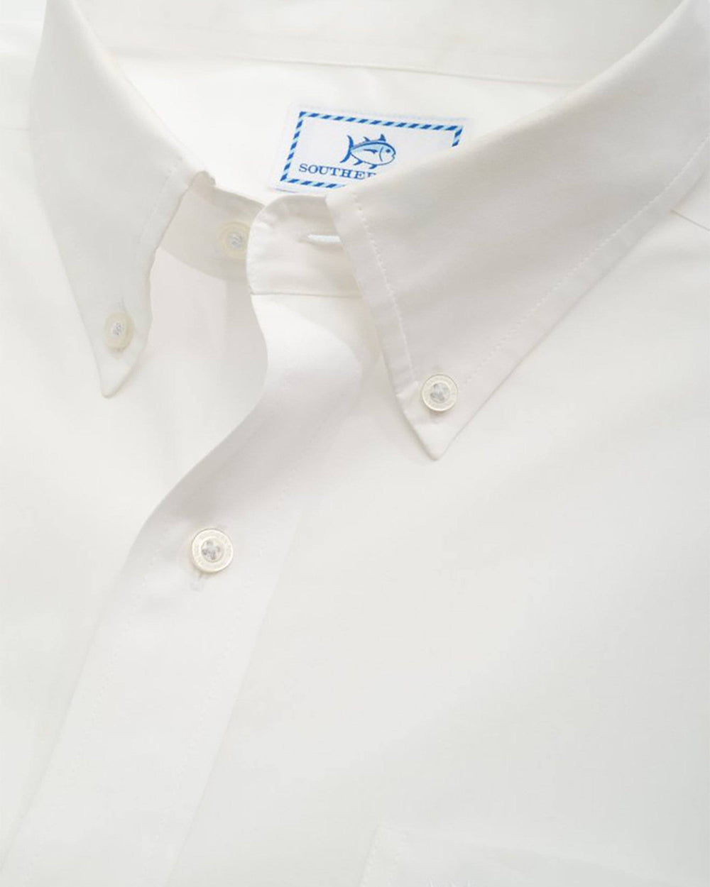 The detail of the Men's White Sullivans Solid Button Down Shirt by Southern Tide - Classic White