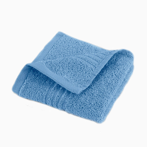 The front view of the Performance 5.0 Wash Cloth by Southern Tide - Wash Cloth